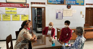 Mahasiswa STIE Nganjuk Mengikuti Kegiatan Pengabdian Masyarakat dalam Program PKTD (Padat Karya Tunai Desa)